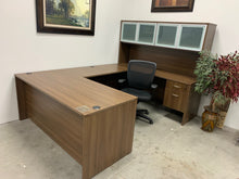Load image into Gallery viewer, Walnut Jr Executive U-Shape Desk With Aluminum Door Hutch

